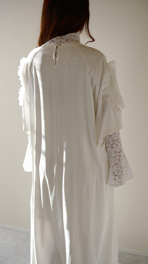 尋找共鳴·拉格蘭袖蝴蝶結造型連身裙