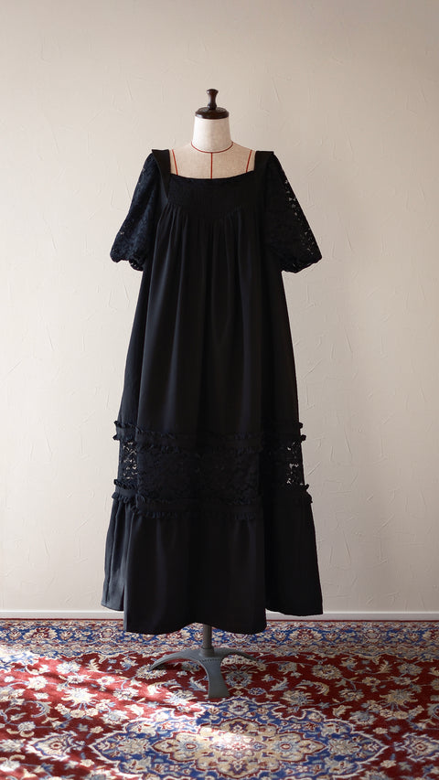 PRE-ORDER|繫語·打攬方領蕾絲長洋裝