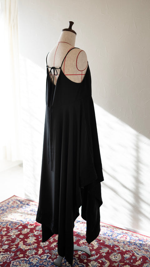 PRE-ORDER|非對稱細肩帶洋裝