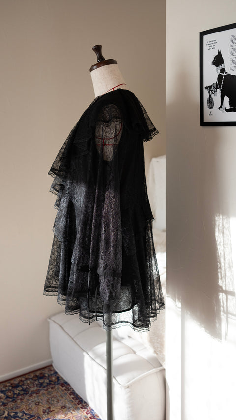 《NEW COLOR》|荷葉蕾絲上衣