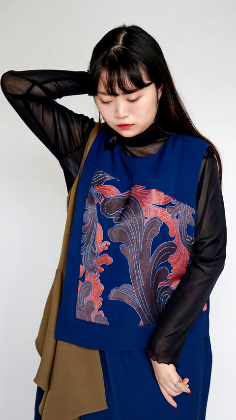 解構不規則刺繡洋裝