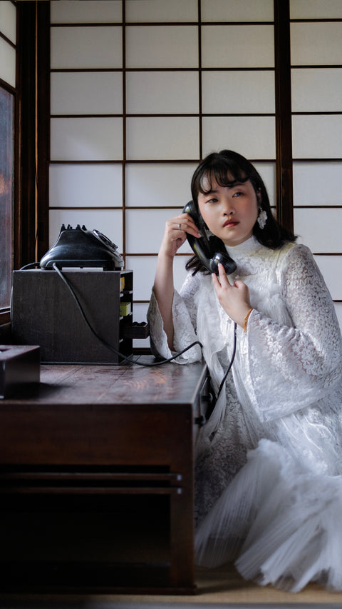 PRE-ORDER｜無法定義的壓摺蕾絲吊帶裙