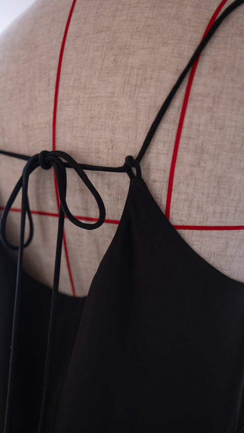 PRE-ORDER｜非對稱細肩帶洋裝