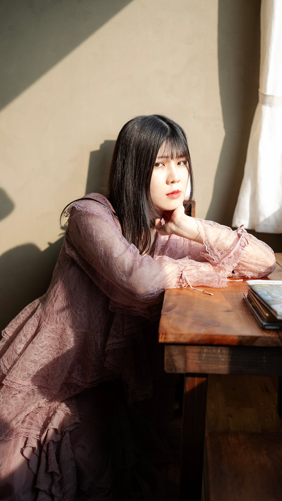 MIYOLLY STUDIO荷葉蕾絲上衣