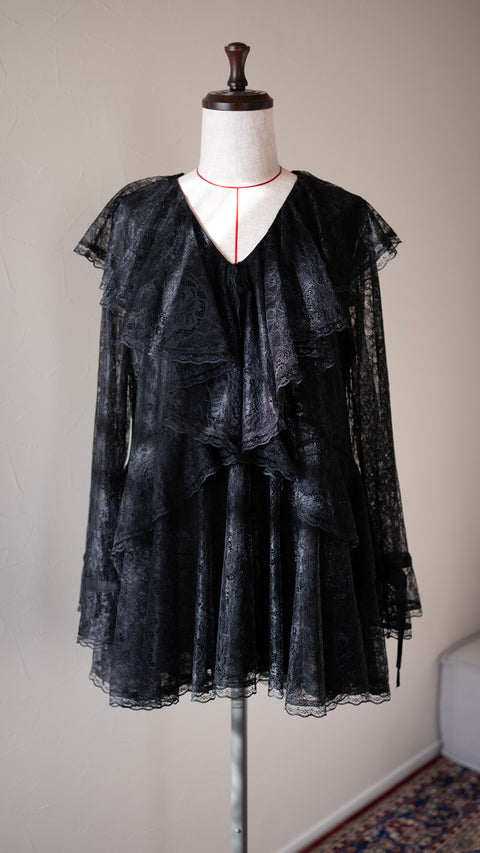 《NEW COLOR》｜荷葉蕾絲上衣